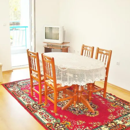 Violet Garden Apartment *
